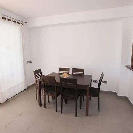 Mirador De Bassetes 9 칼페